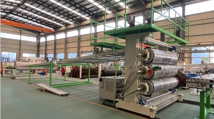 Praktická aplikace vysoce účinné a energeticky úsporné technologie vytlačování na výrobních linkách PS plechů