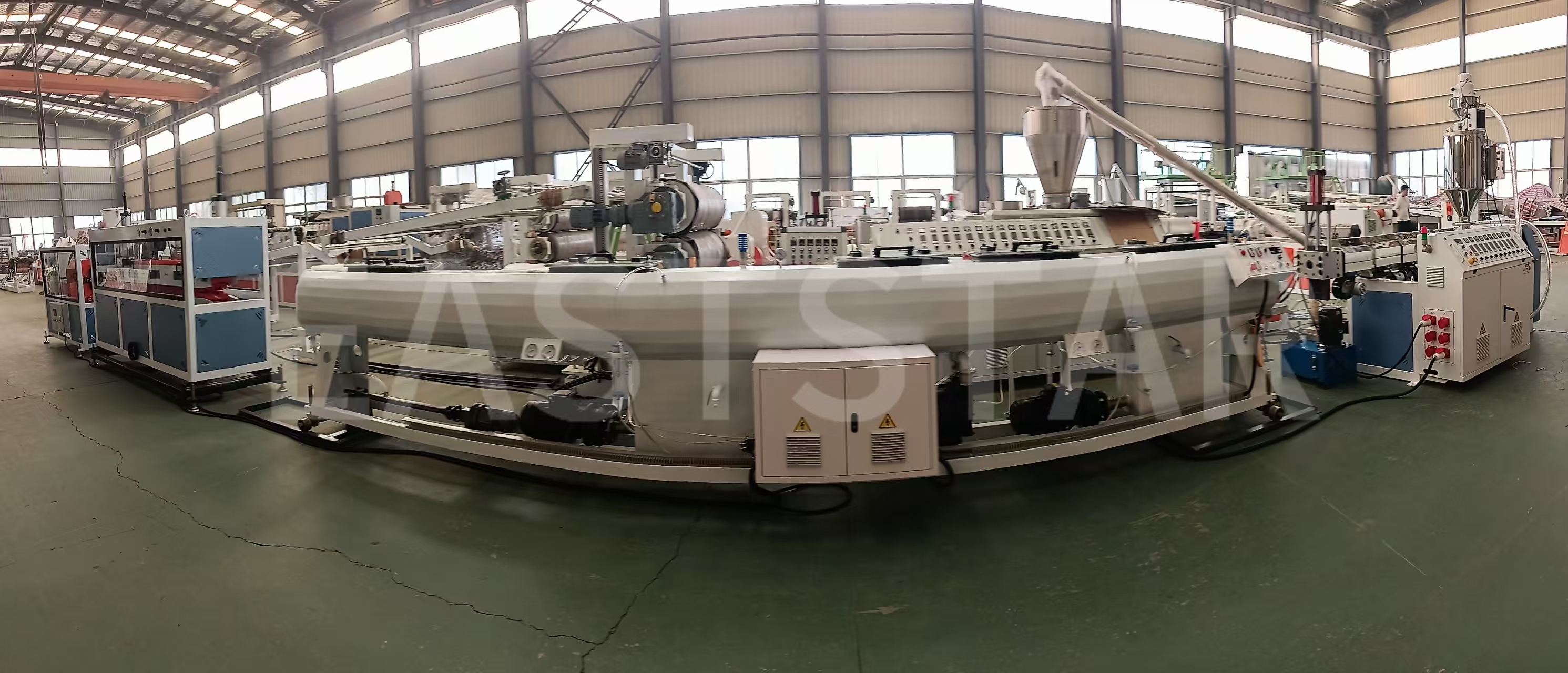 QINGDAO EASTSTAR dokončuje dodávku výrobní linky PE potrubí a podporuje rozvoj palestinské infrastruktury