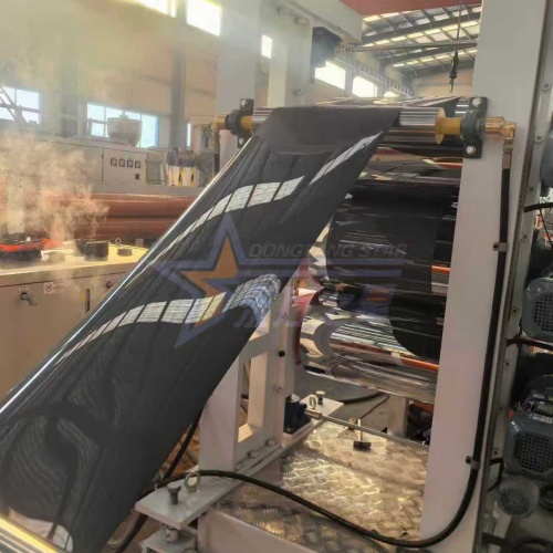 Zákazník Dezhou kontroluje zařízení POK HIPS