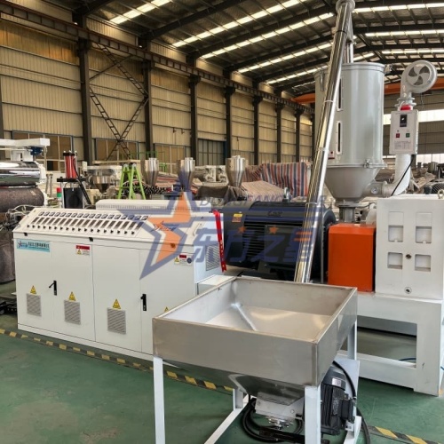 Od pelet k dokonalému uchopení: Výrobní linka protiskluzových podložek TPE