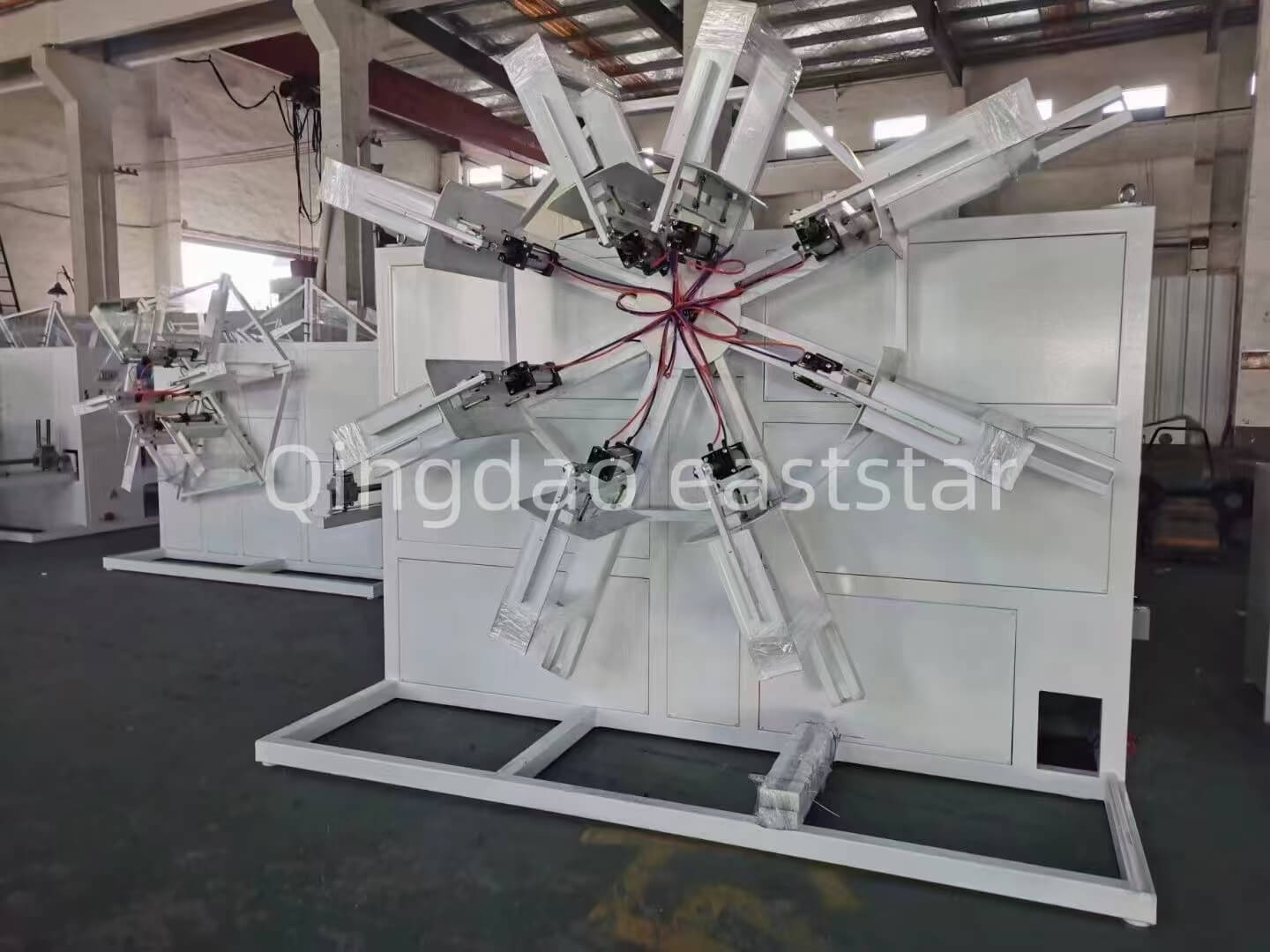 Výrobní linka na vytlačování hadice z PVC ocelovým drátem