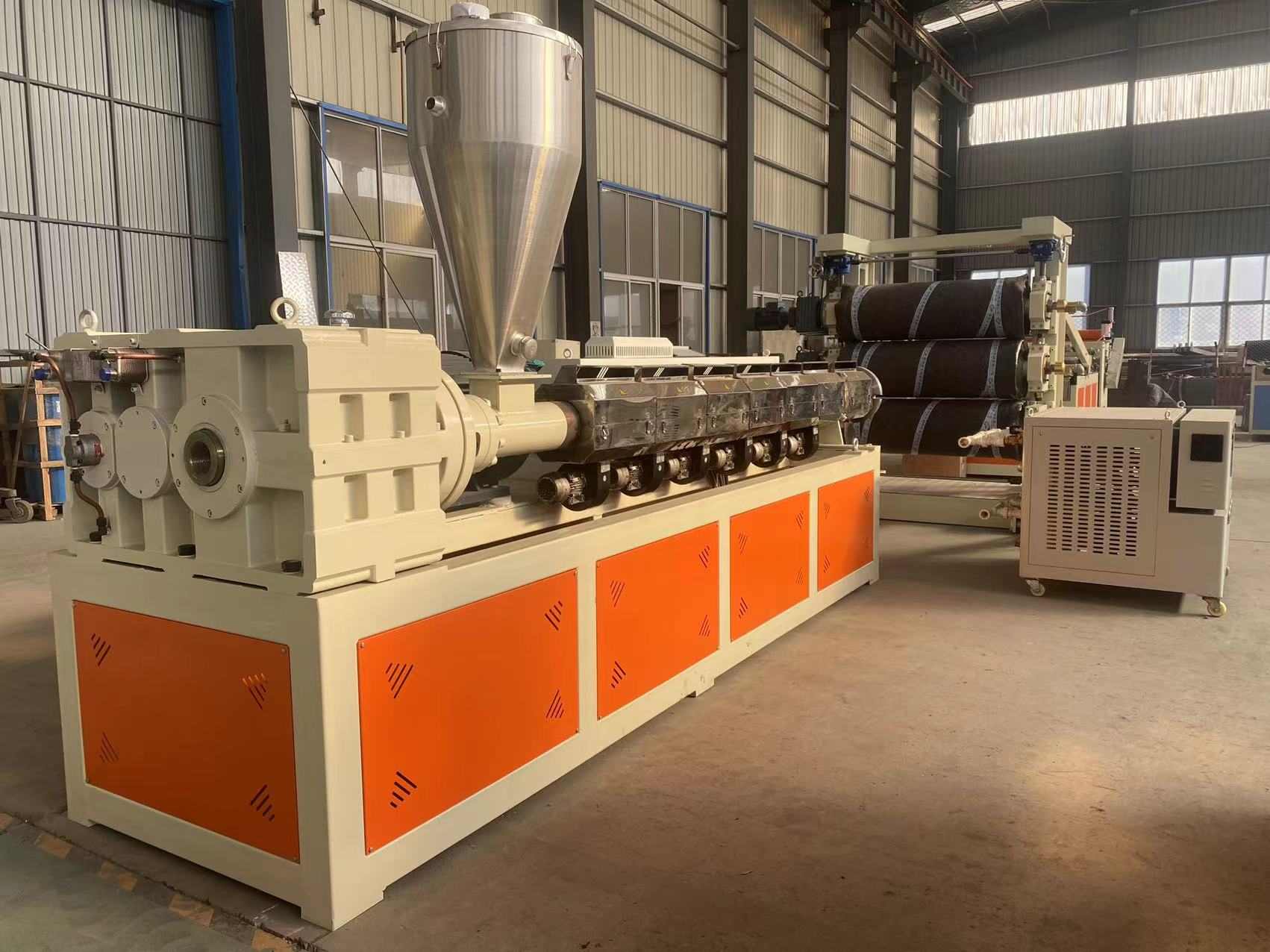 Výrobní linka PVC transparentní křišťálové desky